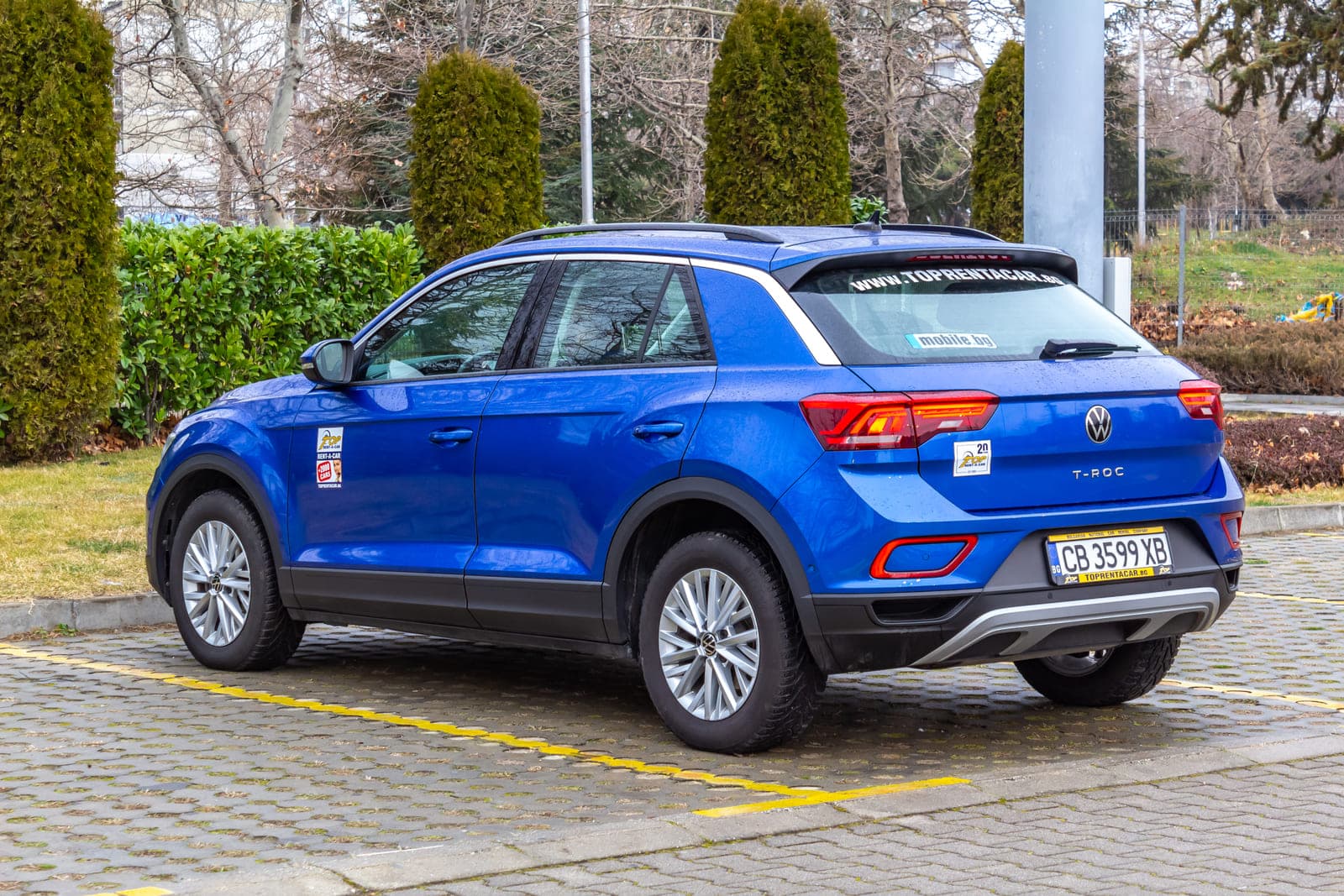 https://topmobility-stage-cms.s3.eu-central-1.amazonaws.com/vw_troc_back_rental_b9fb404c67.jpg