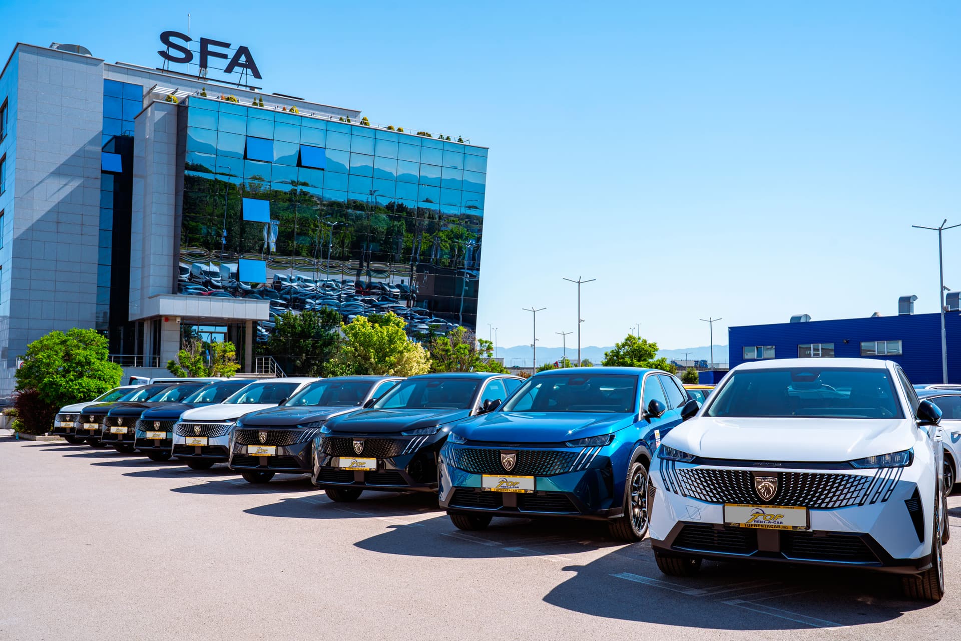 Top Rent A Car с над 3000 автомобила в своя автопарк