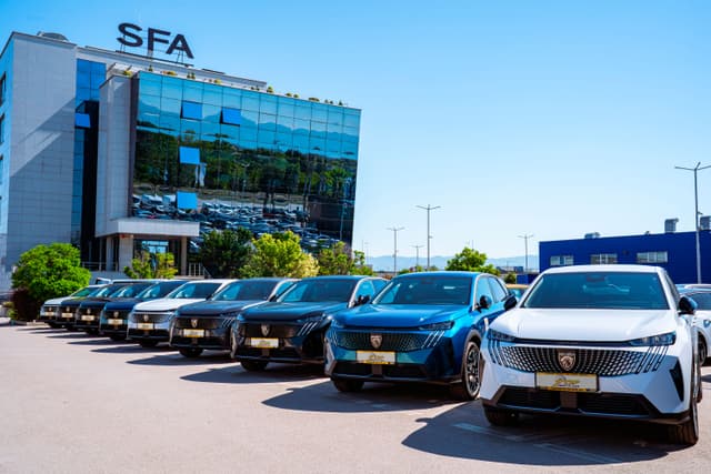 Top Rent A Car с над 3000 автомобила в своя автопарк