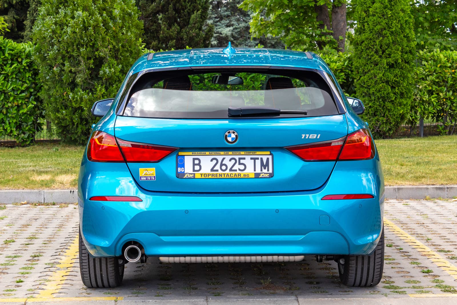 https://topmobility-stage-cms.s3.eu-central-1.amazonaws.com/bmw_118i_back_view_d3c176aa36.jpg