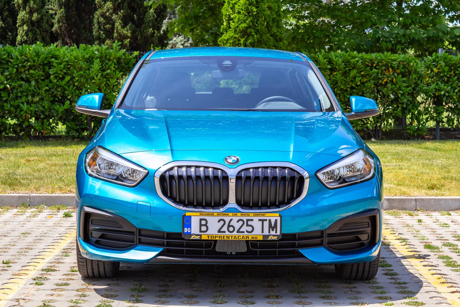 https://topmobility-stage-cms.s3.eu-central-1.amazonaws.com/bmw_118i_front_view_036edf76e1.jpg