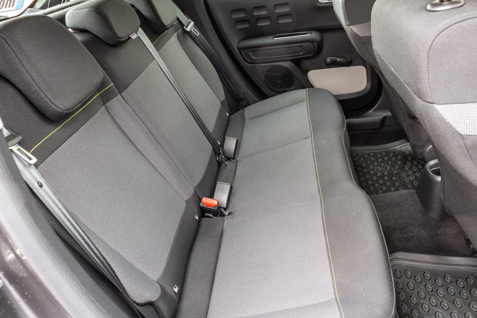 https://topmobility-stage-cms.s3.eu-central-1.amazonaws.com/citroen_c3_back_seats_1c2d4270f5.jpg