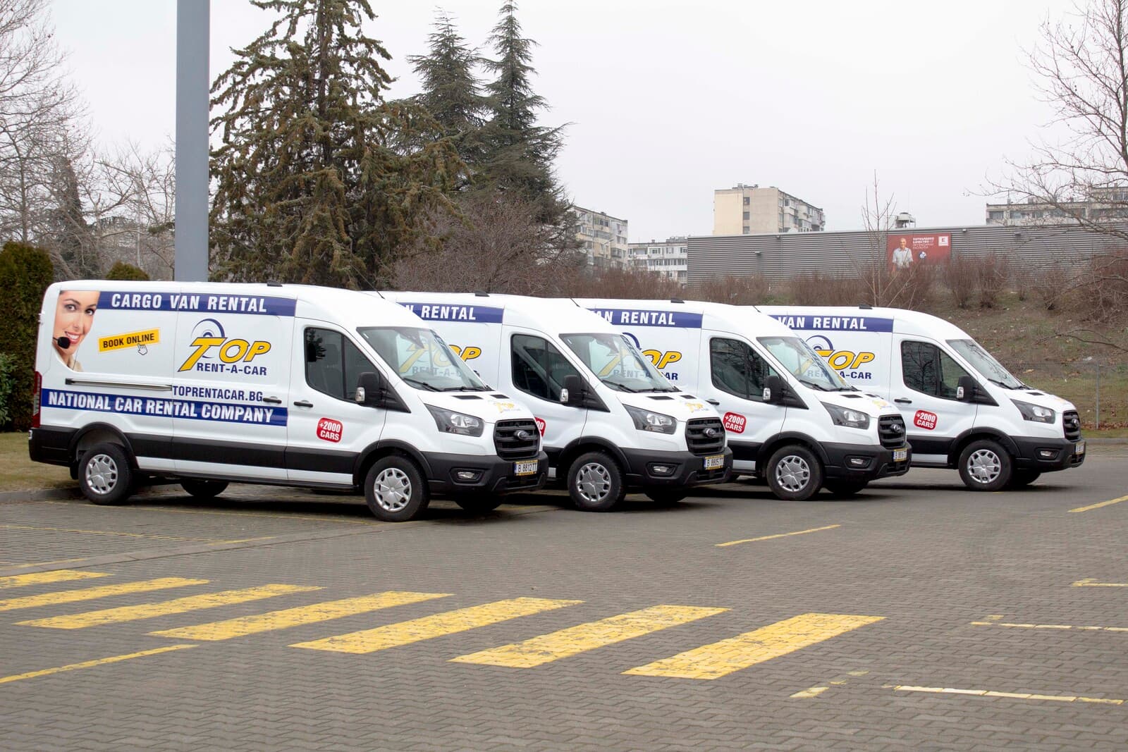 https://topmobility-stage-cms.s3.eu-central-1.amazonaws.com/ford_transit_cargo_van_for_rent_99c86dbdeb.jpg