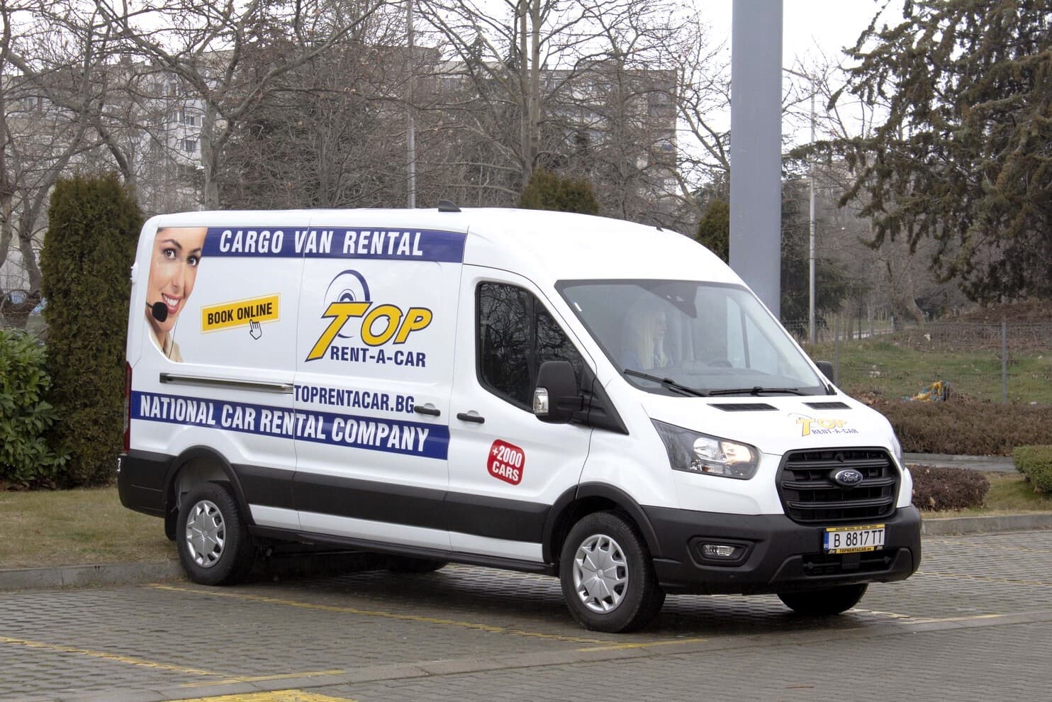 https://topmobility-stage-cms.s3.eu-central-1.amazonaws.com/ford_transit_for_rent_d796416754.jpg