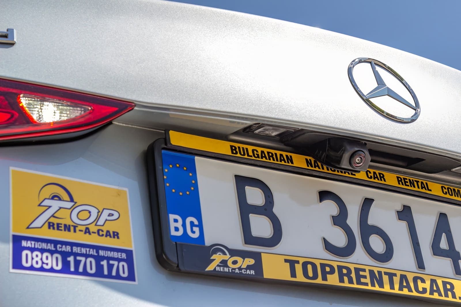 https://topmobility-stage-cms.s3.eu-central-1.amazonaws.com/mercedes_c_class_rare_camera_93a94d77fc.jpg