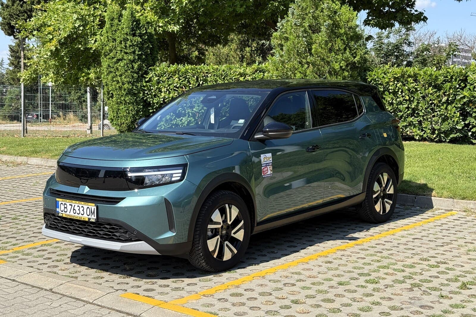 https://topmobility-stage-cms.s3.eu-central-1.amazonaws.com/opel_frontera_for_rent_e9a0c36598.jpg