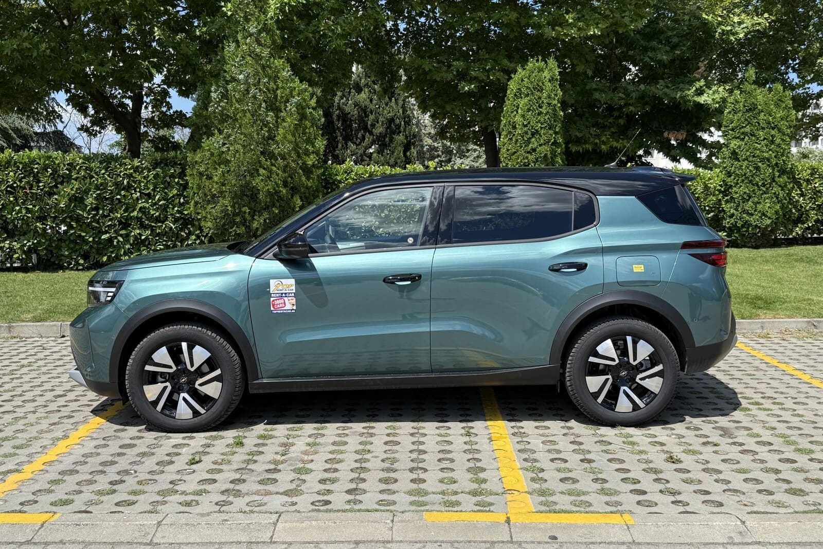 https://topmobility-stage-cms.s3.eu-central-1.amazonaws.com/opel_frontera_side_view_6a7cf6f83d.jpg