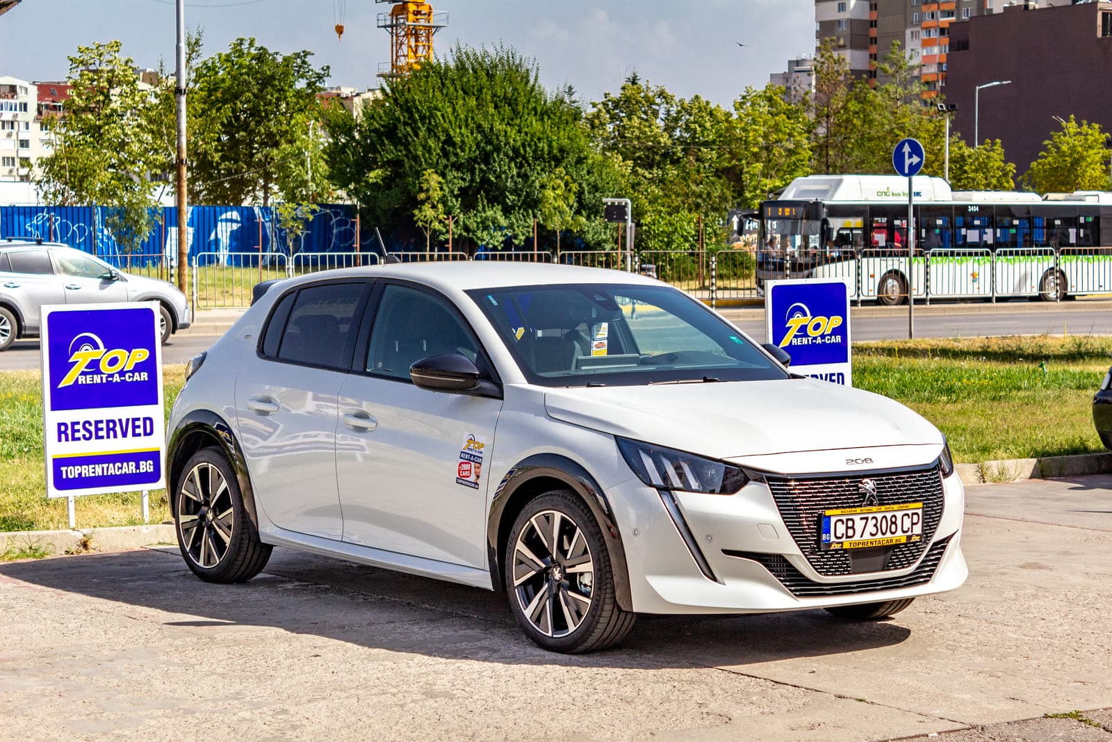https://topmobility-stage-cms.s3.eu-central-1.amazonaws.com/peugeot_208_gt_aut_for_rent_f8d7cf3ecc.jpg
