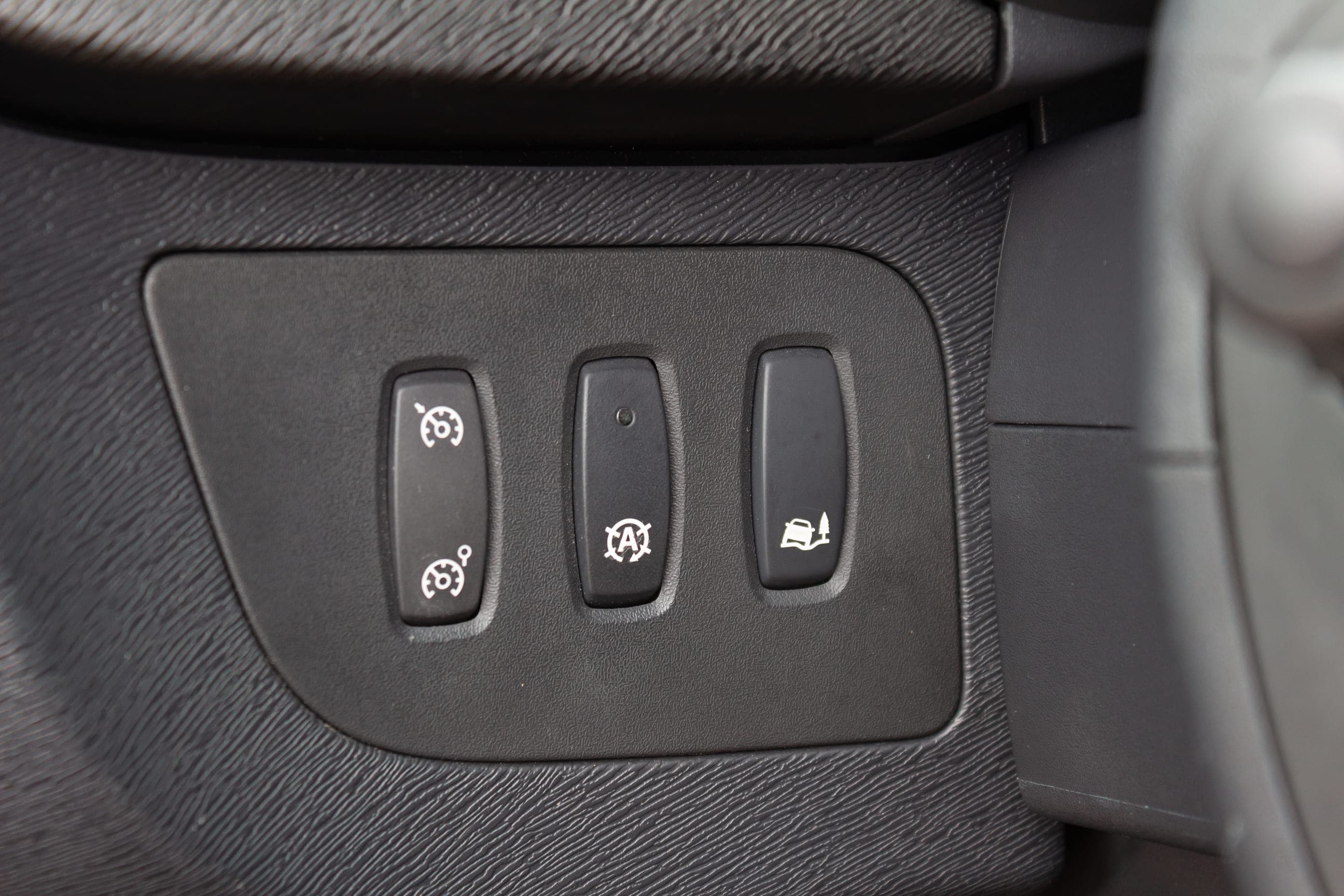 https://topmobility-stage-cms.s3.eu-central-1.amazonaws.com/renault_kangoo_van_assistance_4868e9ce32.jpg