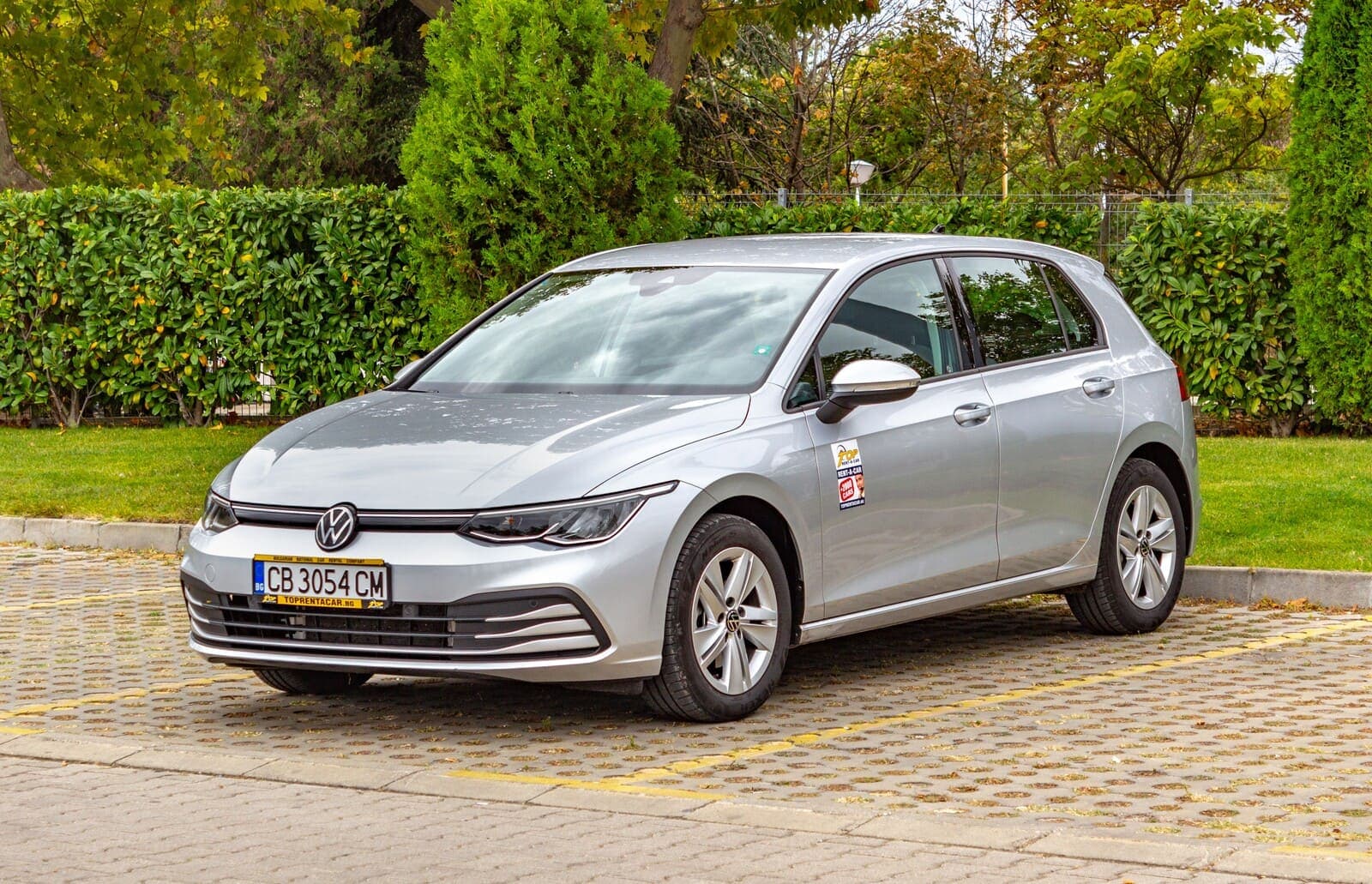 https://topmobility-stage-cms.s3.eu-central-1.amazonaws.com/vw_golf_aut_for_rent_5782ccc5fb.jpg