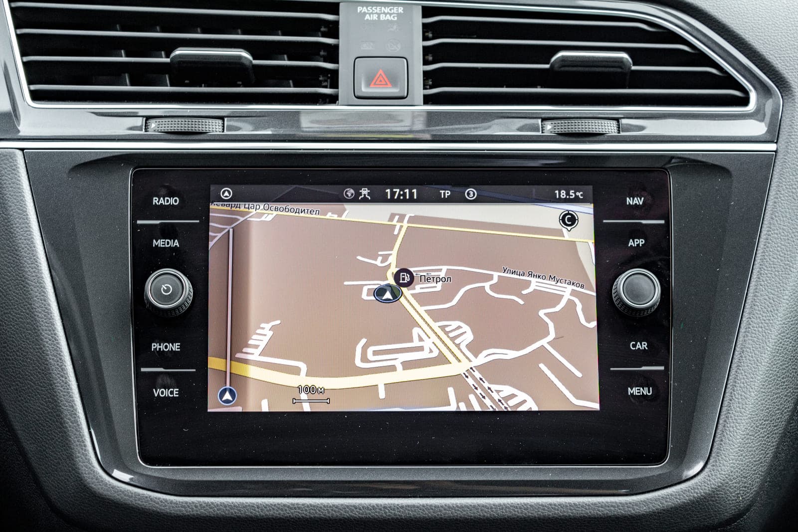 https://topmobility-stage-cms.s3.eu-central-1.amazonaws.com/vw_tiguan_media_55de74beba.jpg